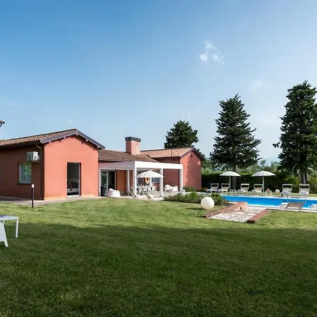 Ninetta 10&1, Emma Villa Giulianova
